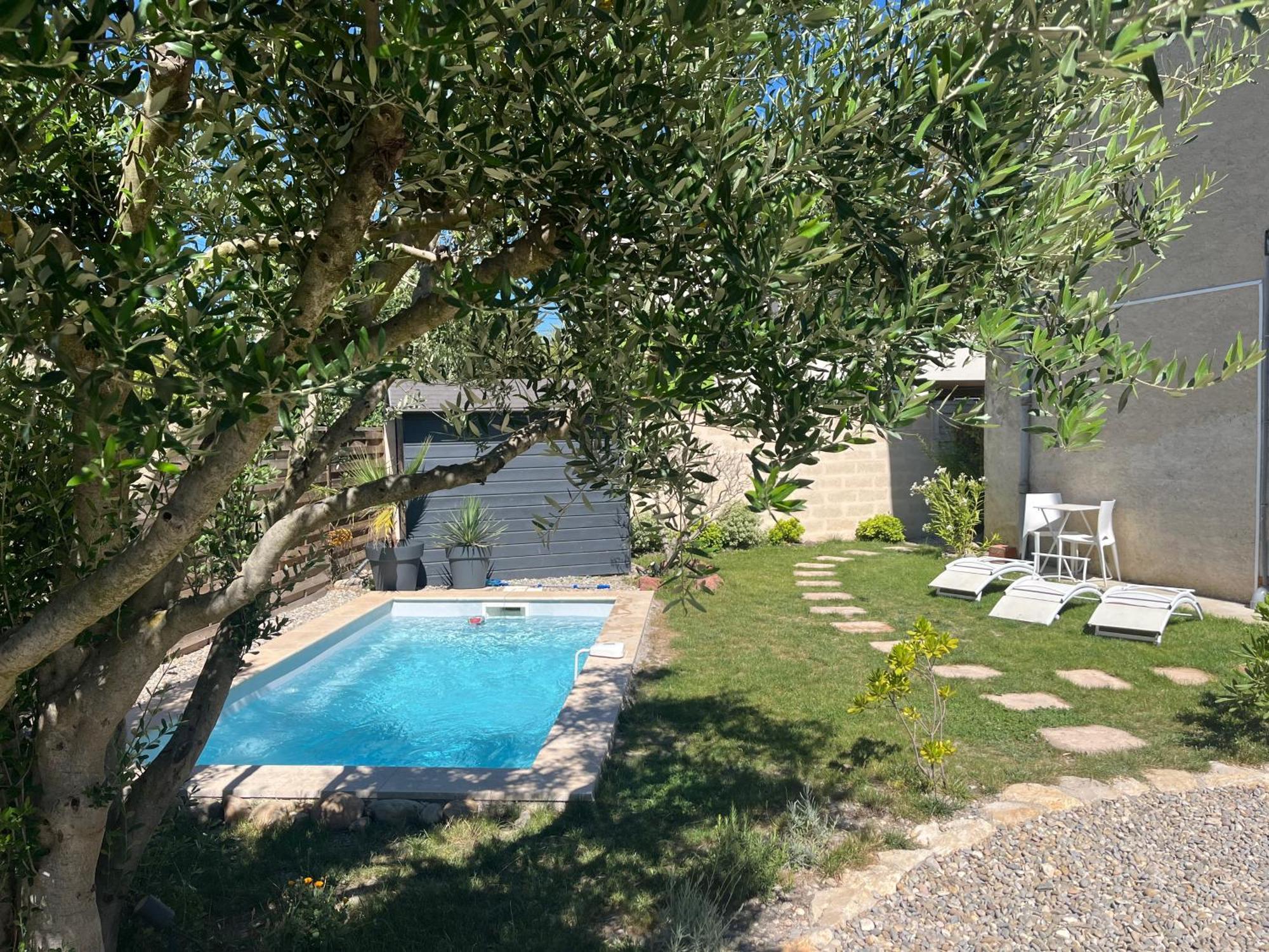 Ferienwohnung Sasha'Blue-Terrasse Jardin-Park-Clim-Piscine LʼIsle-sur-la-Sorgue Exterior foto